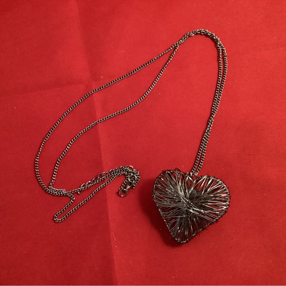 Necklace with metal heart